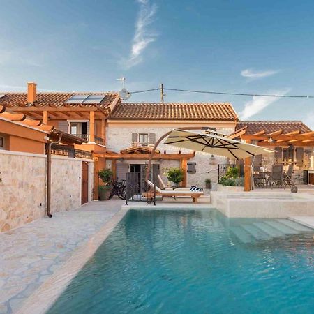 Luxury Villa Finessa Skradin 2 With Heated Pool, Jacuzzi And Sauna Екстериор снимка