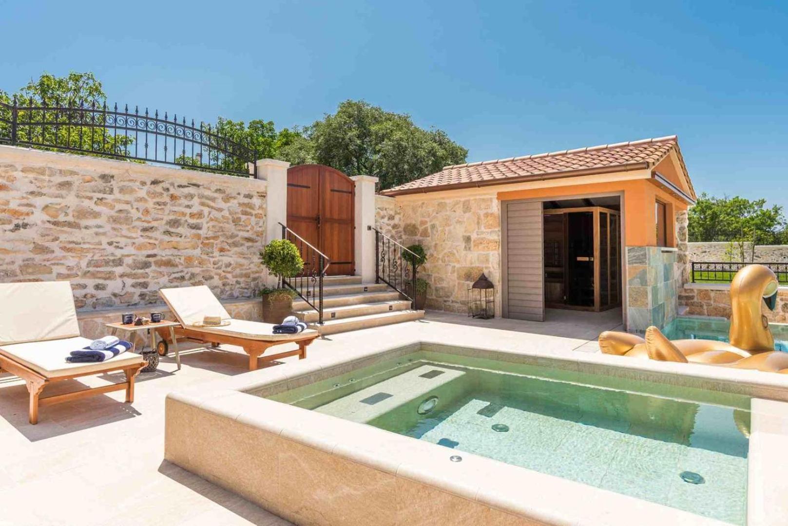 Luxury Villa Finessa Skradin 2 With Heated Pool, Jacuzzi And Sauna Екстериор снимка
