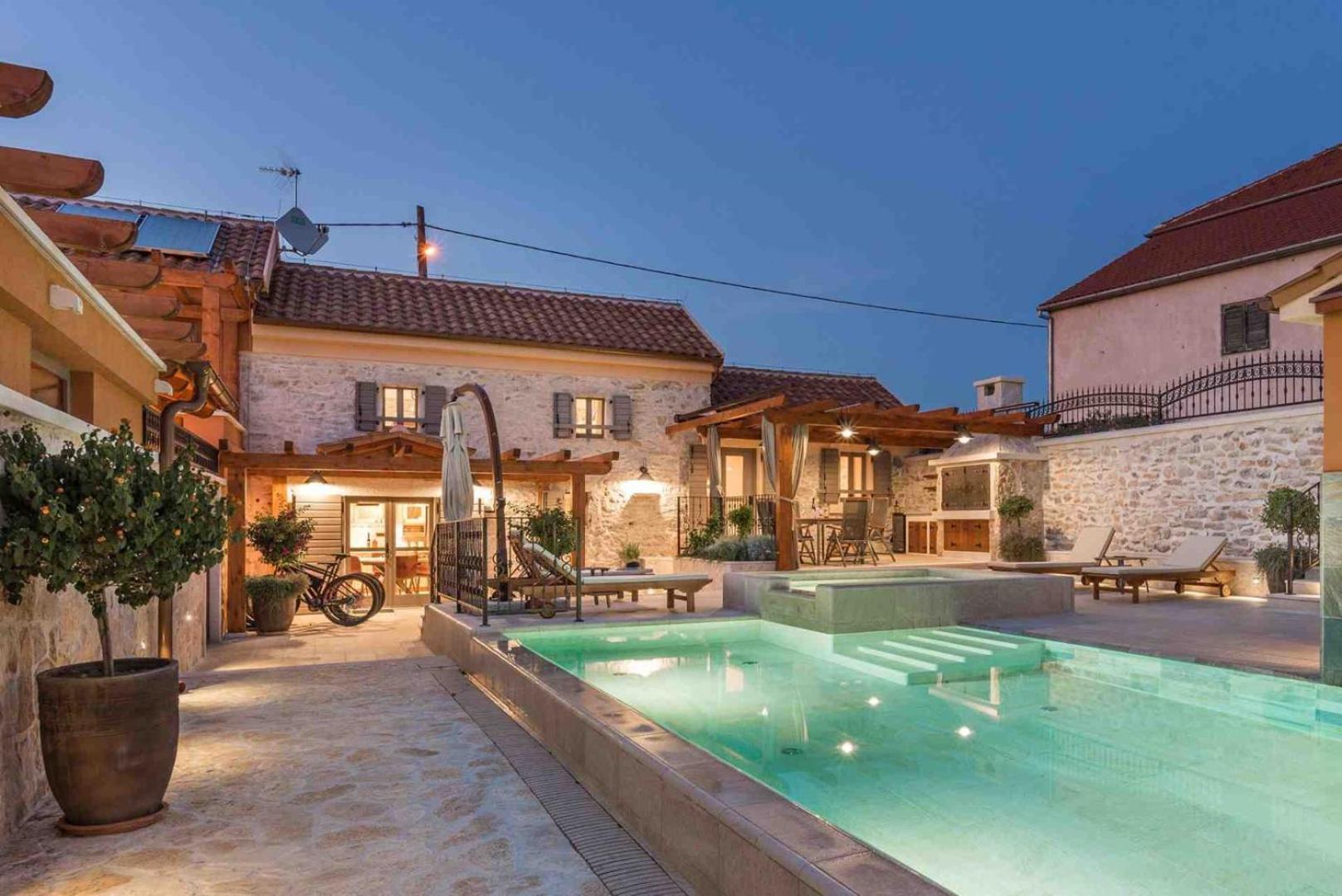 Luxury Villa Finessa Skradin 2 With Heated Pool, Jacuzzi And Sauna Екстериор снимка