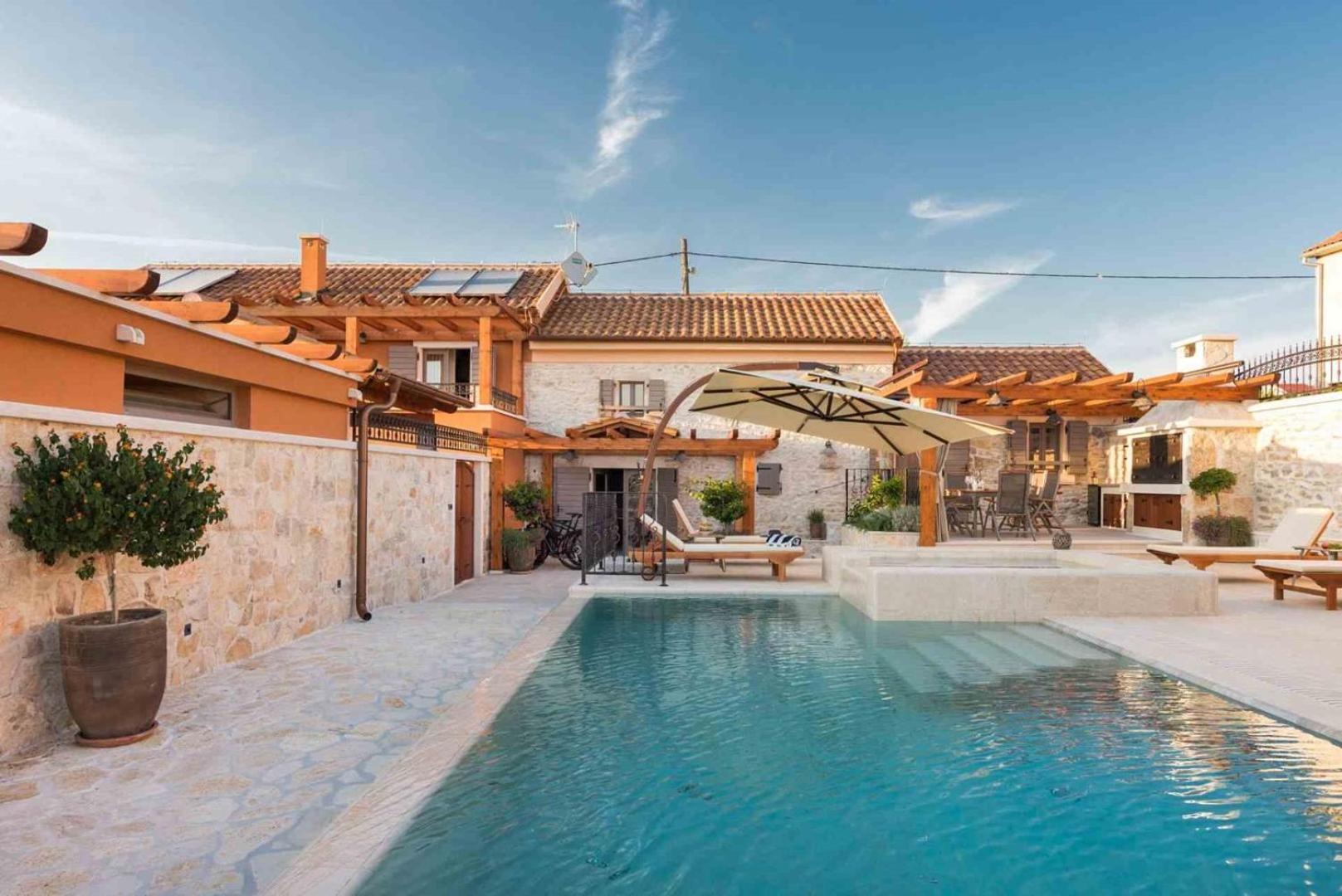 Luxury Villa Finessa Skradin 2 With Heated Pool, Jacuzzi And Sauna Екстериор снимка