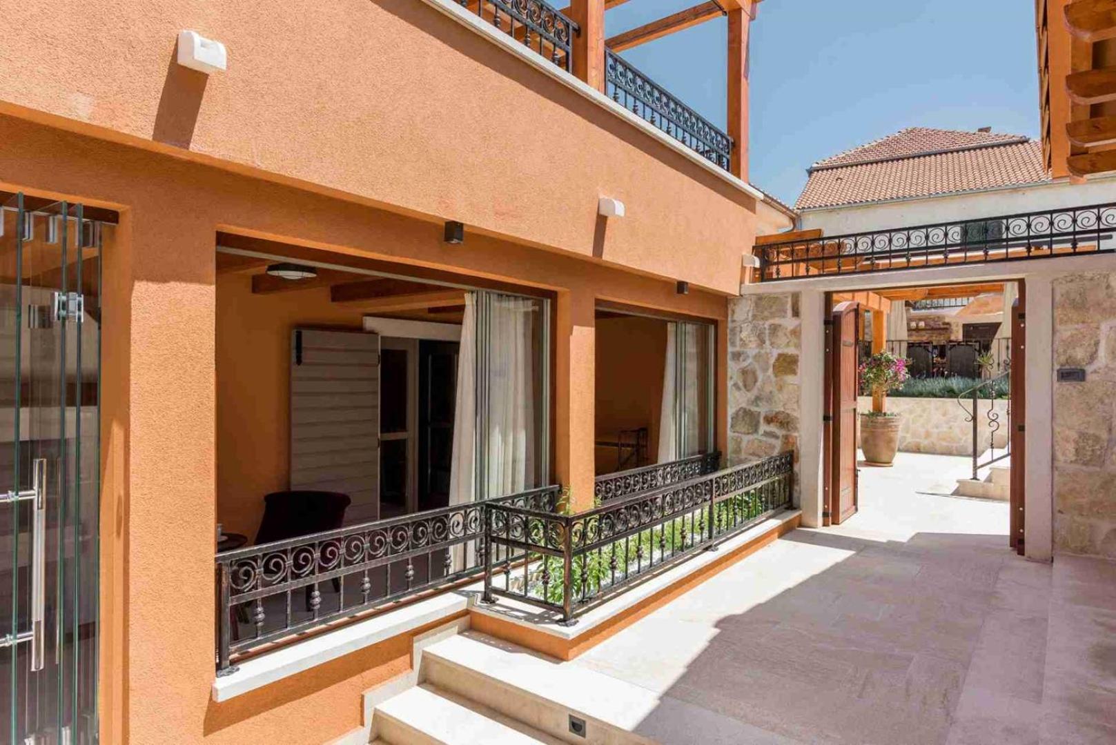 Luxury Villa Finessa Skradin 2 With Heated Pool, Jacuzzi And Sauna Екстериор снимка