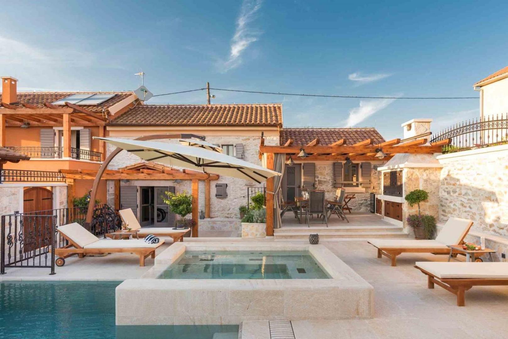 Luxury Villa Finessa Skradin 2 With Heated Pool, Jacuzzi And Sauna Екстериор снимка