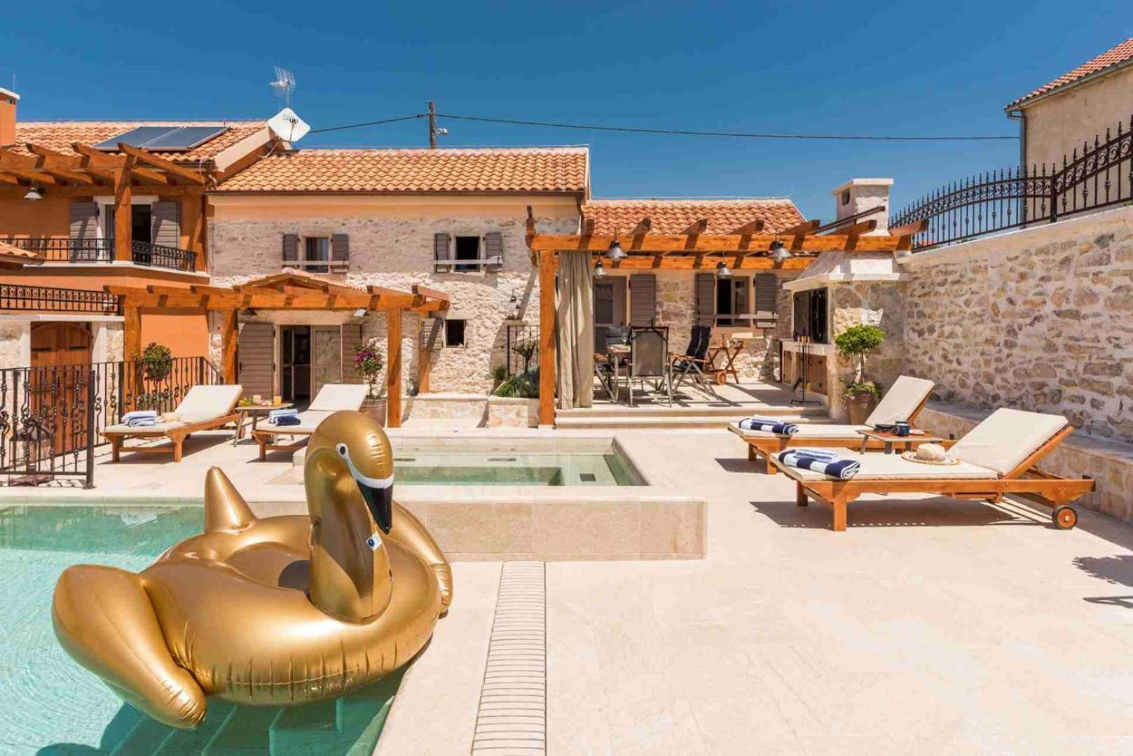 Luxury Villa Finessa Skradin 2 With Heated Pool, Jacuzzi And Sauna Екстериор снимка