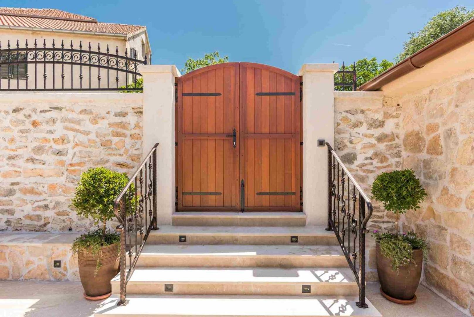Luxury Villa Finessa Skradin 2 With Heated Pool, Jacuzzi And Sauna Екстериор снимка