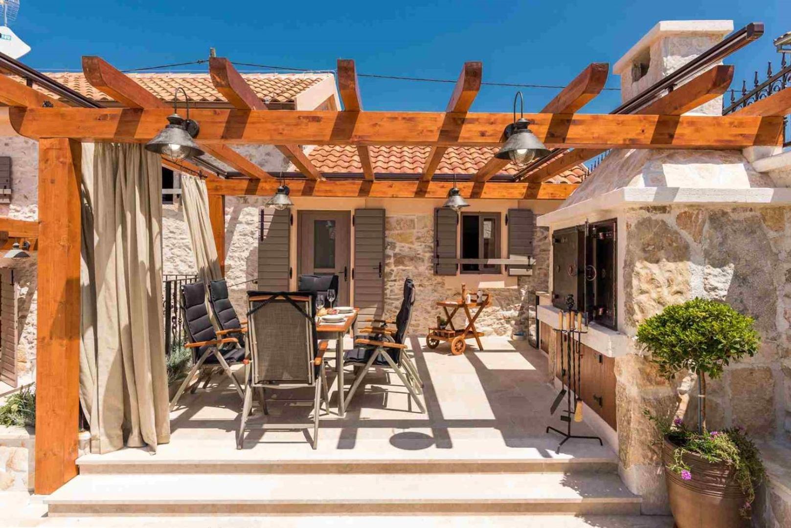 Luxury Villa Finessa Skradin 2 With Heated Pool, Jacuzzi And Sauna Екстериор снимка